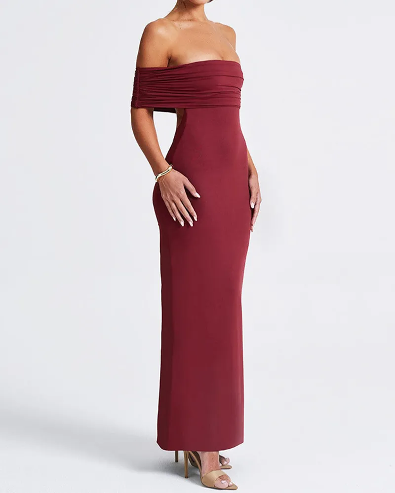 A Double-shouldered, Slender Skirt With A Straight Back