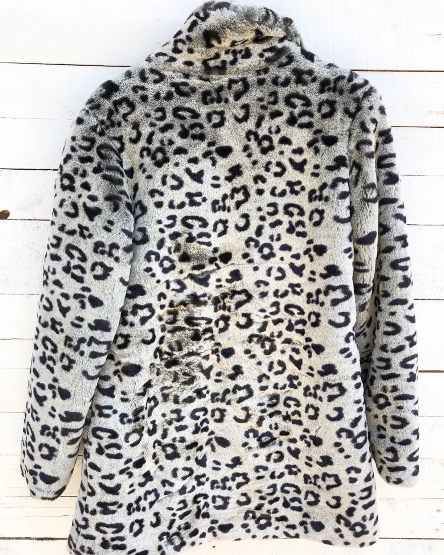 Blanc Nior Faux Fur Coat - M