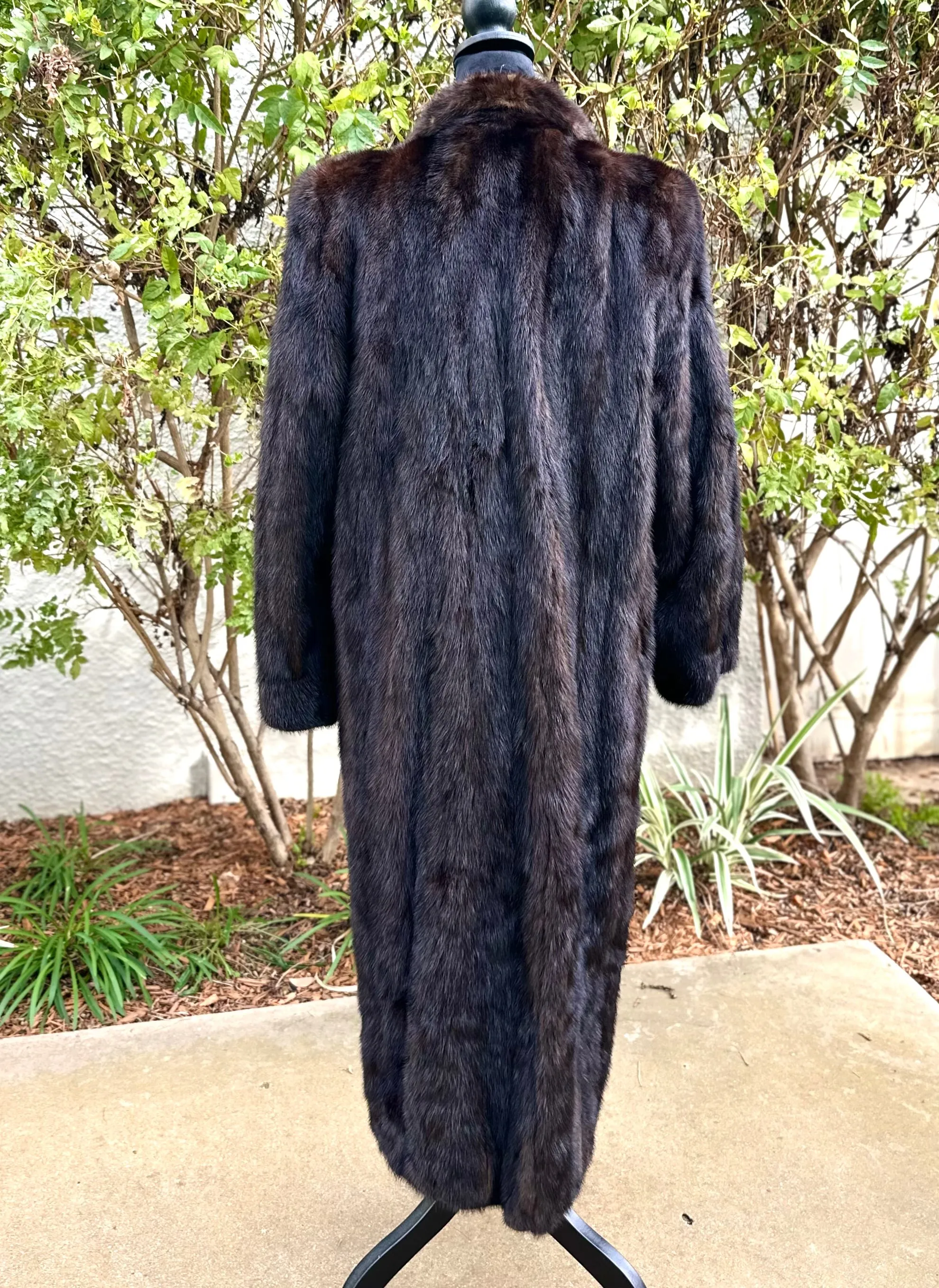 Brown Mink Fur Coat for Women 
size 16
(preowned)