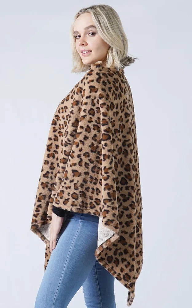 EAP9869 Leopard Pattern Faux Fur Poncho