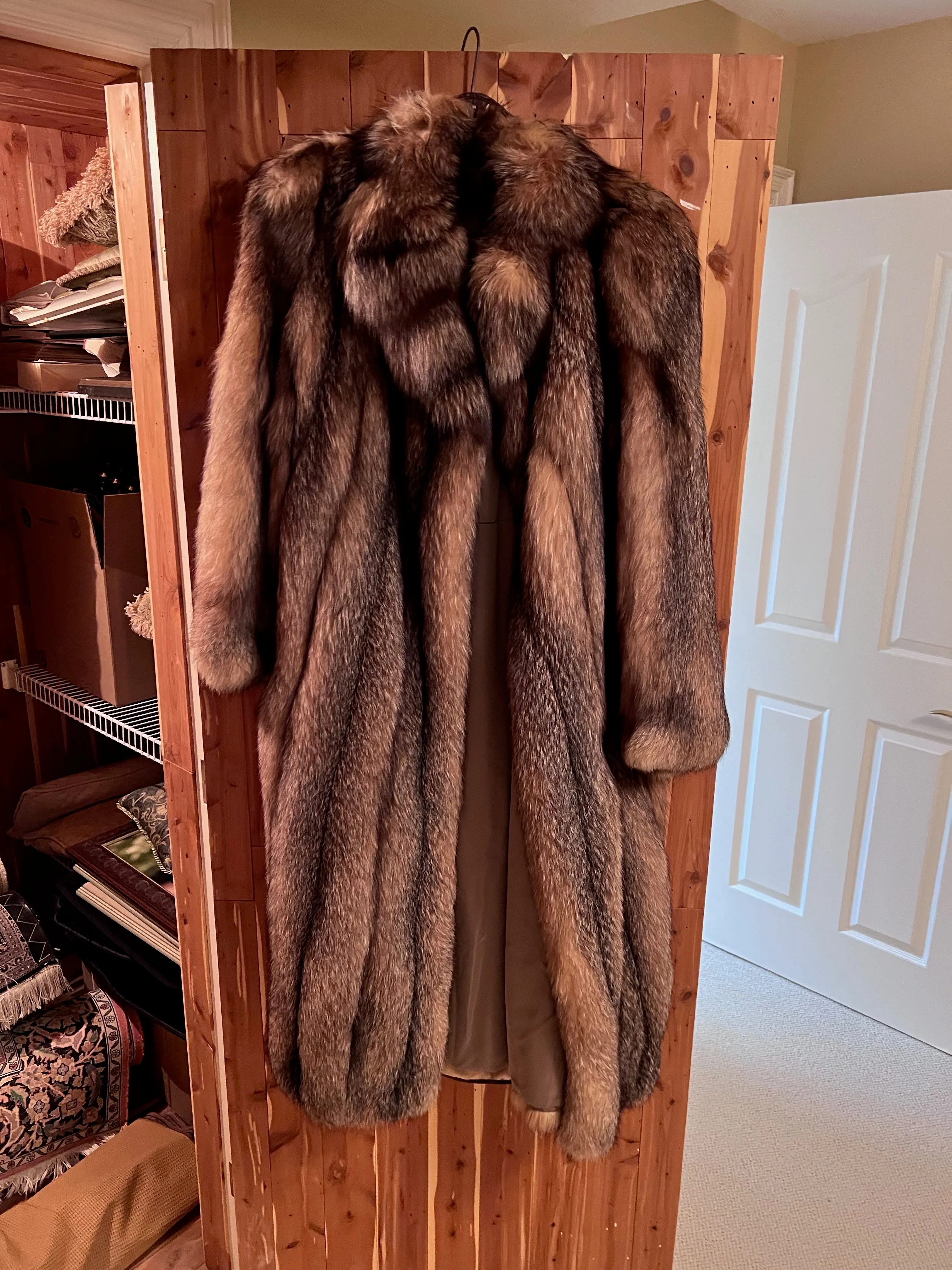 'Hi-Fashion Furs Ltd' Fur Coat