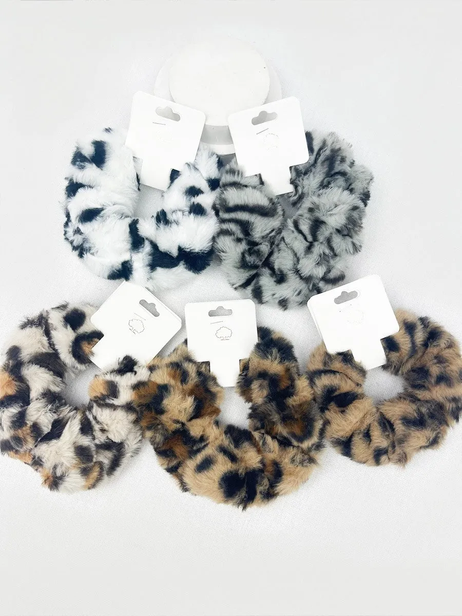 Jungle Chasing Fur Scrunchie