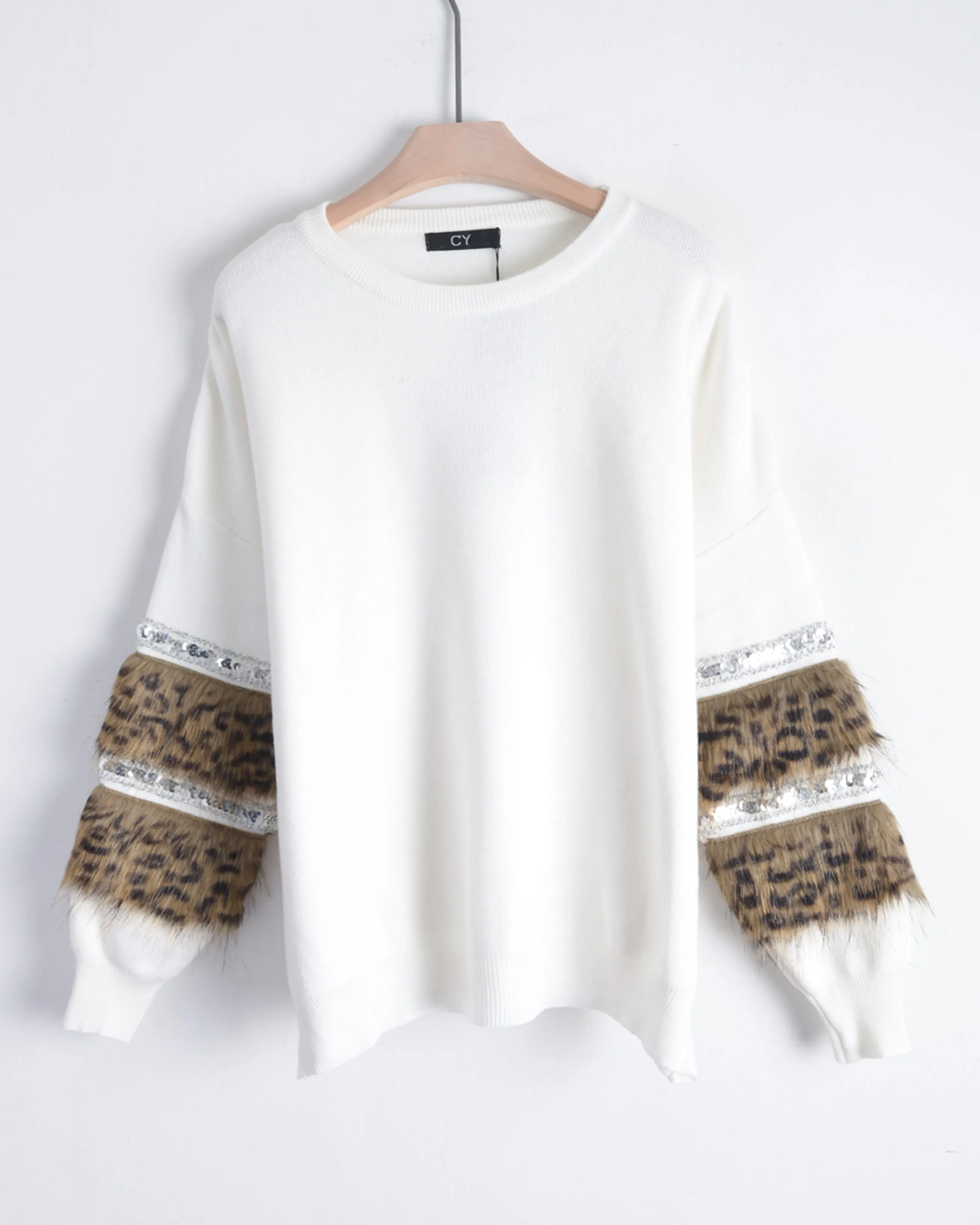 Leopard look faux fur embellished sleeves jumper